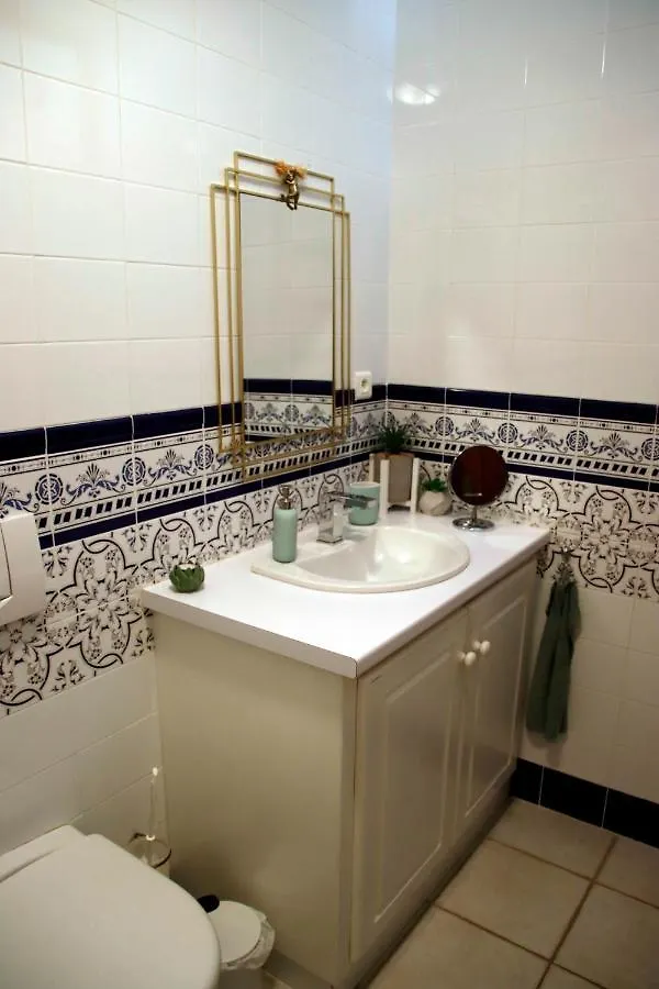 Bed & Breakfast La Maison Wisteria Saint-Pantaleon-les-Vignes